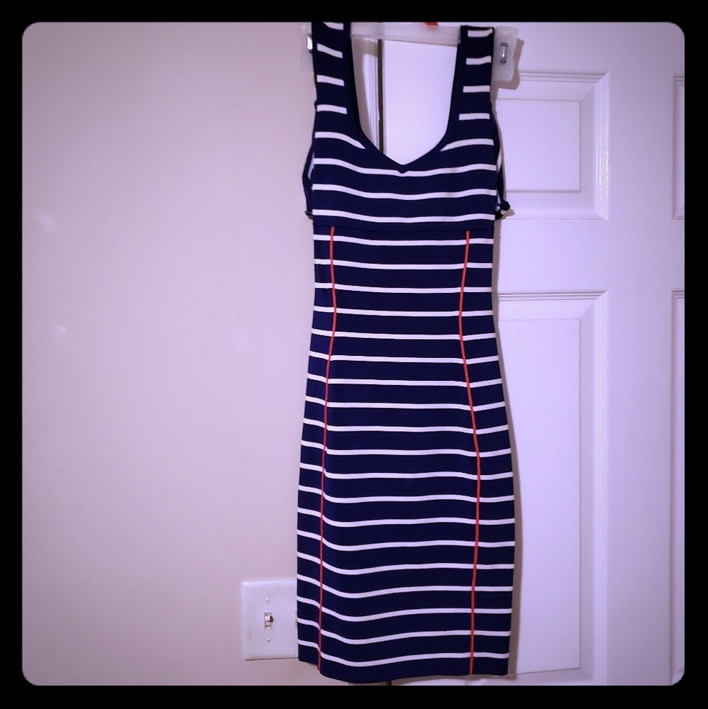 Jessica Simpson dress